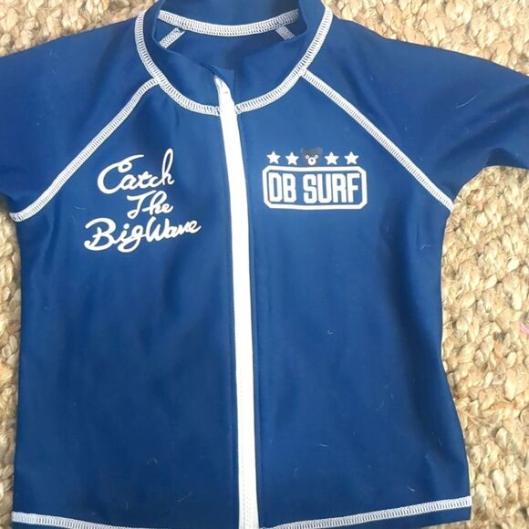 Miki House Navy Catch The Big Wave Unisex Rash Guard Size 13 22 Inch Chest - Picture 3 of 6